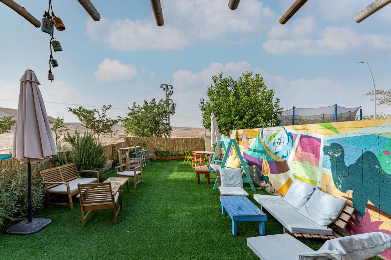 The White Hill Guesthouse 예로함 외부 사진