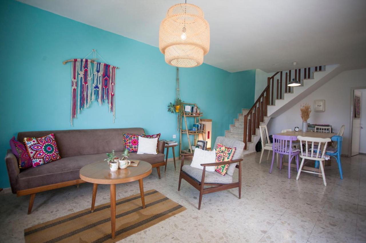 The White Hill Guesthouse 예로함 외부 사진